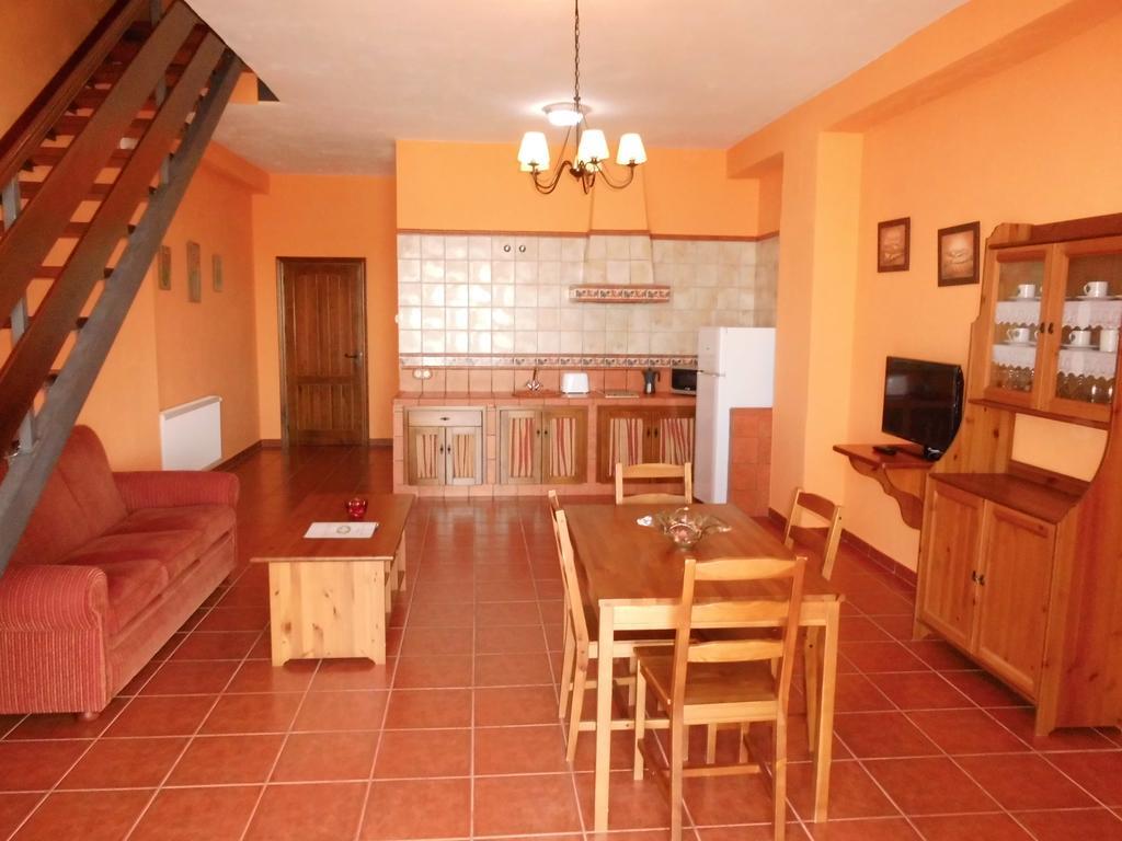 Apartamentos Trinidad Alange Quarto foto